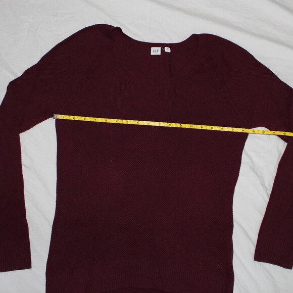 Old Navy High/Low Raglan Long Sleeve Thermal Burgundy V-Neck Sweater - Medium - Picture 4 of 11